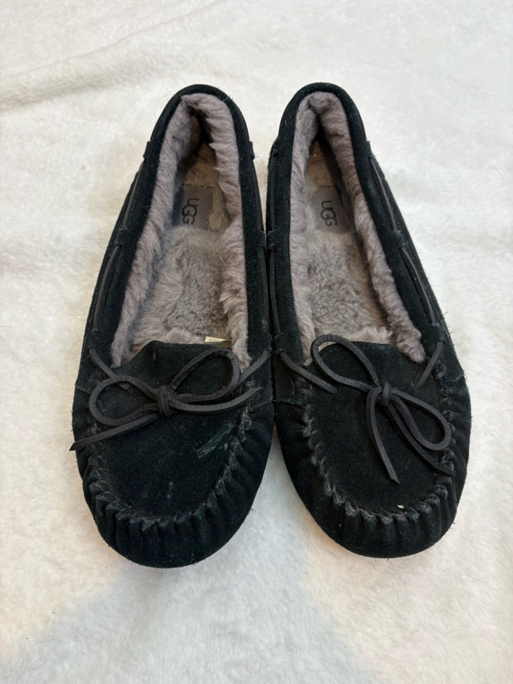 Ugg Bella II Slippers Size 10 Women’s Black Suede Gray Fur Moccasins